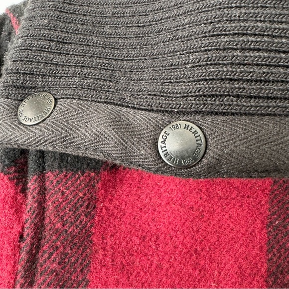 Heritage Large Buffalo plaid red and black coat wool jacket with silver hardware - Picture 4 of 8